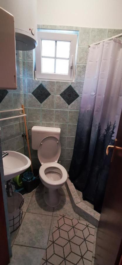 Apartmani Marija Kolan Exteriör bild